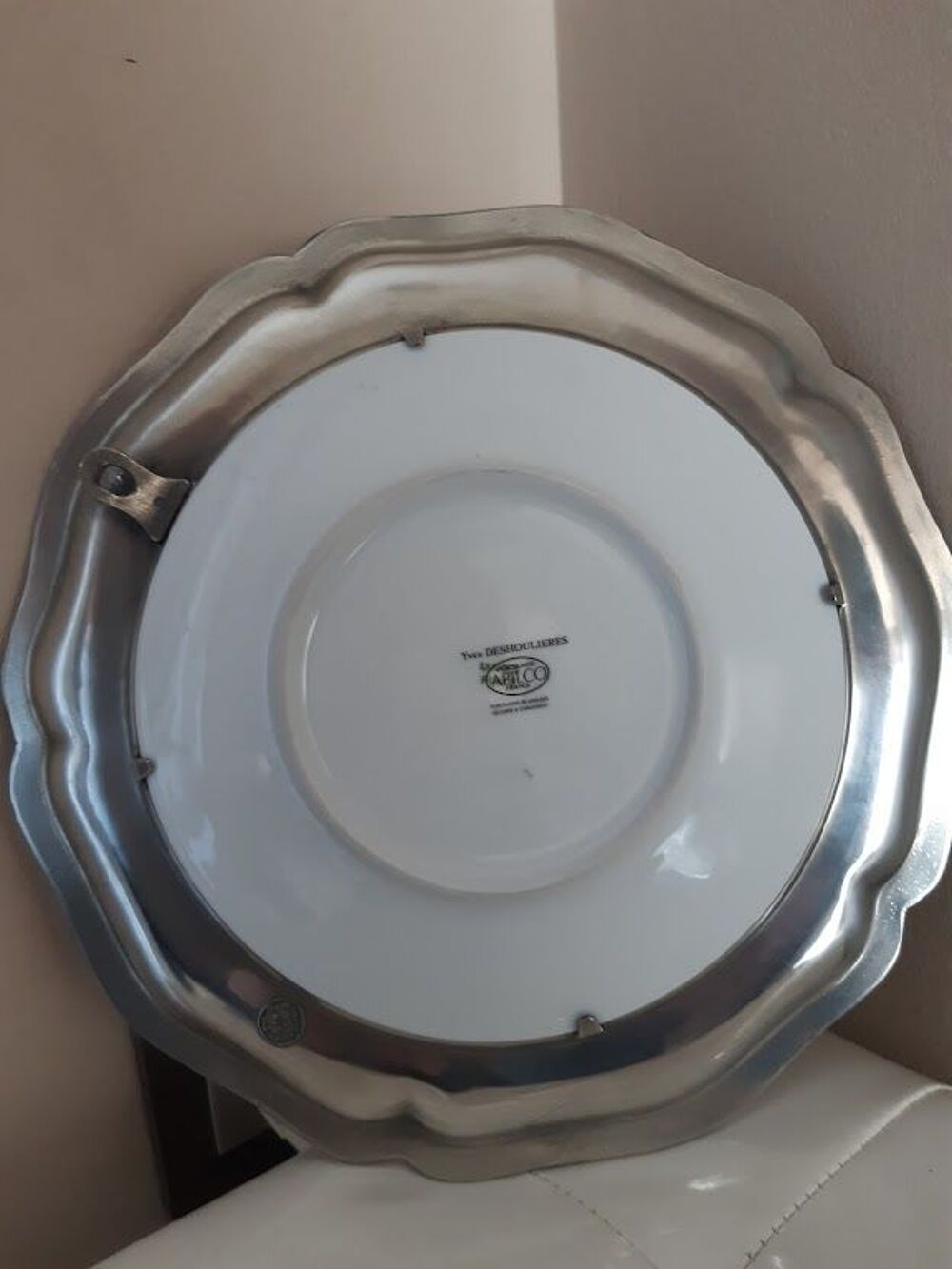Assiette Porcelaine de Limoge et &eacute;tain Décoration