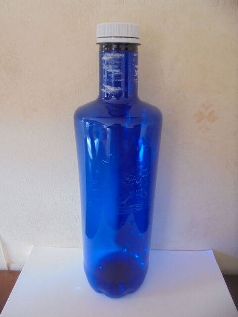 Lot de 2 bouteilles bleues 6 Tours (37)