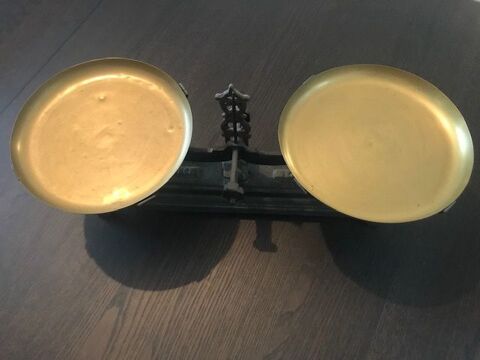 Balance m�nag�re ancienne 25 Nice (06)