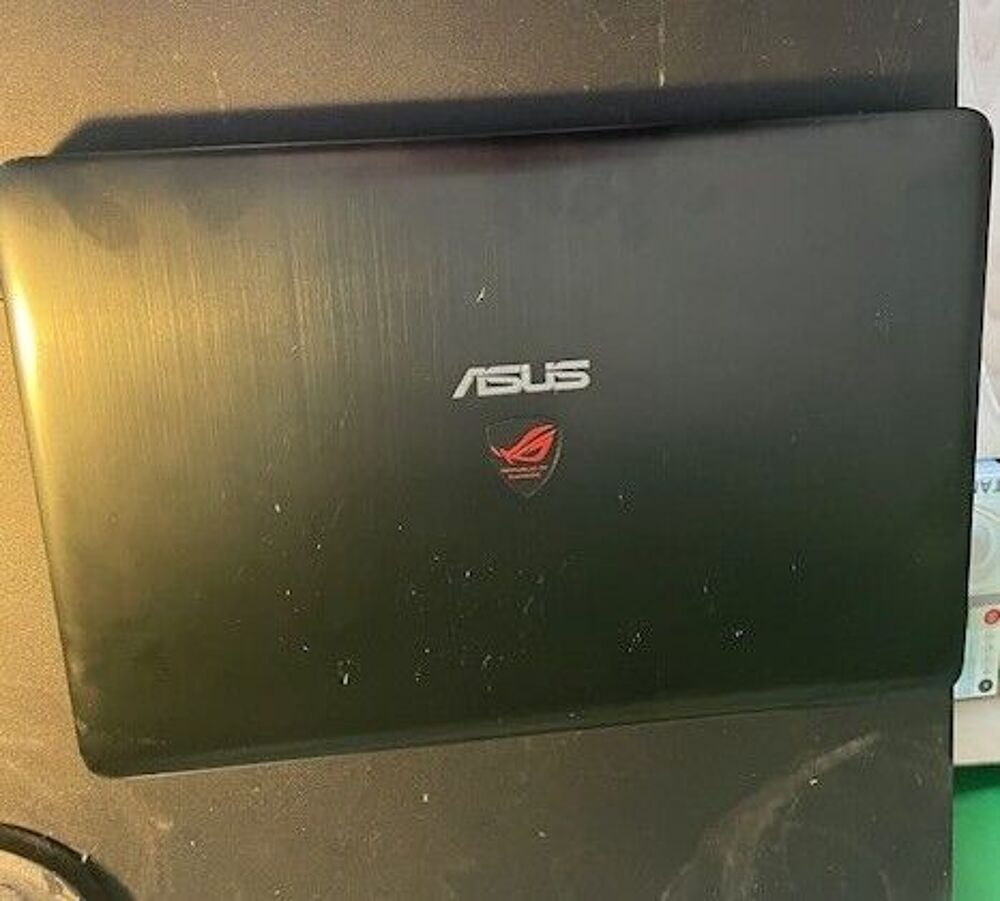 PC portable ASUS grand &eacute;cran 17,3 pouces, tr&egrave;s bon &eacute;tat, ave Matériel informatique