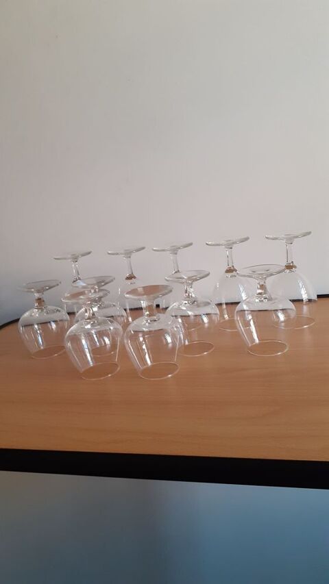 Lot de 11 verres à pied 9 Grisolles (82)