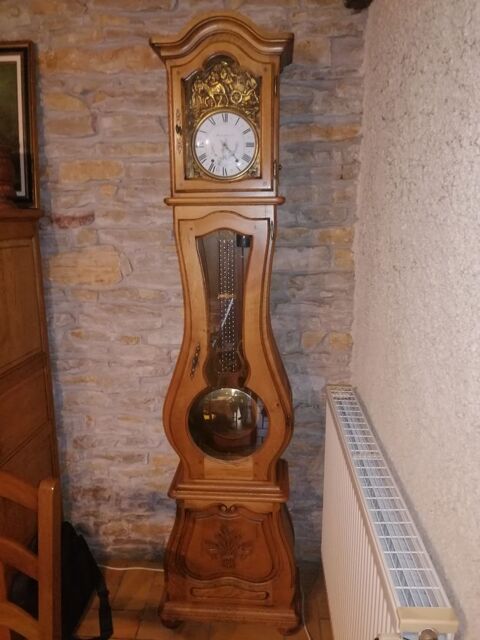 HORLOGE COMTOISE EN CHENE MASSIF 1500 Moroges (71)