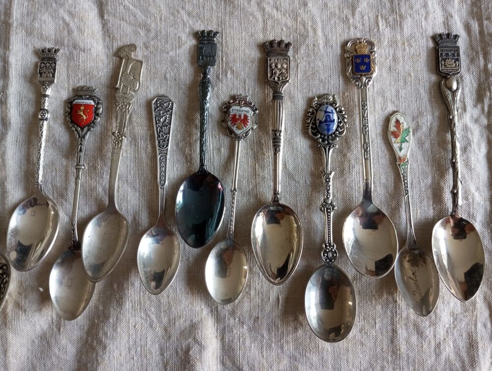 petites cuill&egrave;res de collection 