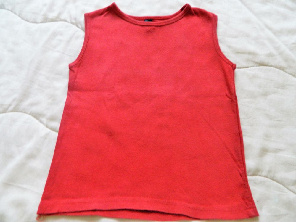 Tee-shirt sans manches rouge taille 5 ans Vtements enfants