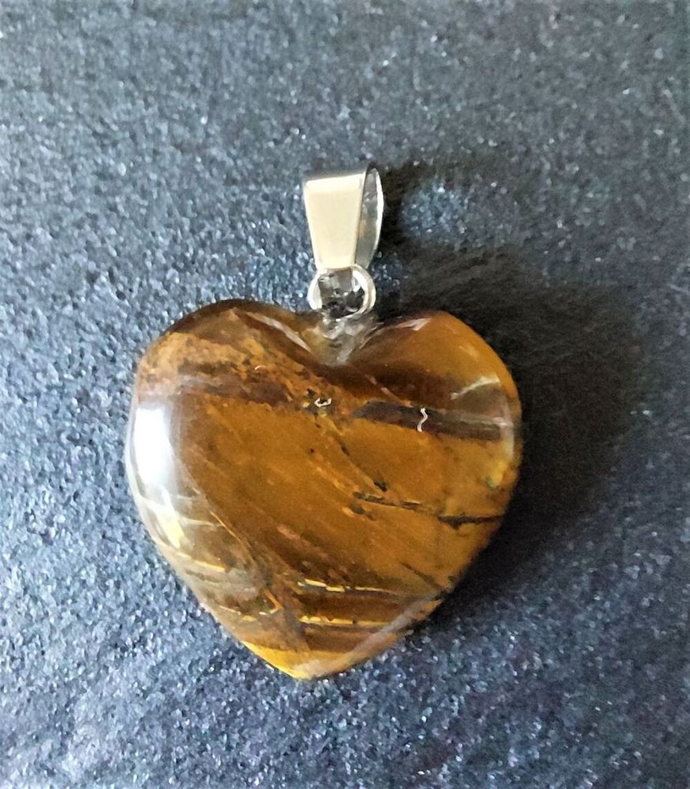 pendentif pierre oeil de tigre Bijoux et montres
