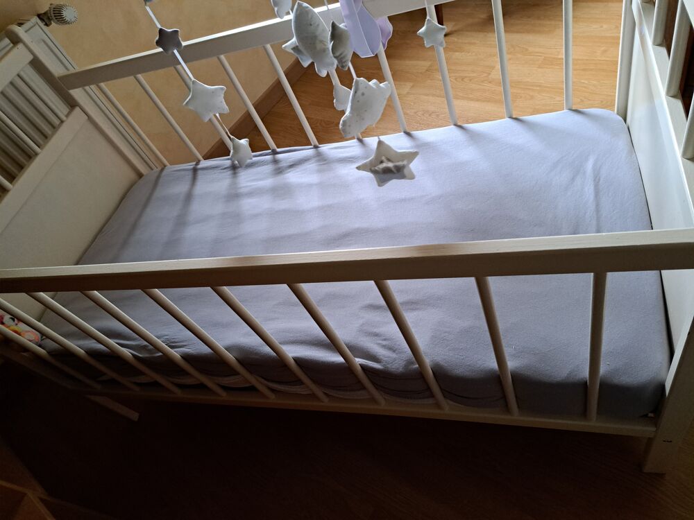 Lit &agrave; barreaux pour enfant Mobilier enfants