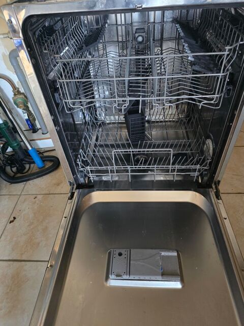 lave vaisselle integrable 250 Reyn�s (66)