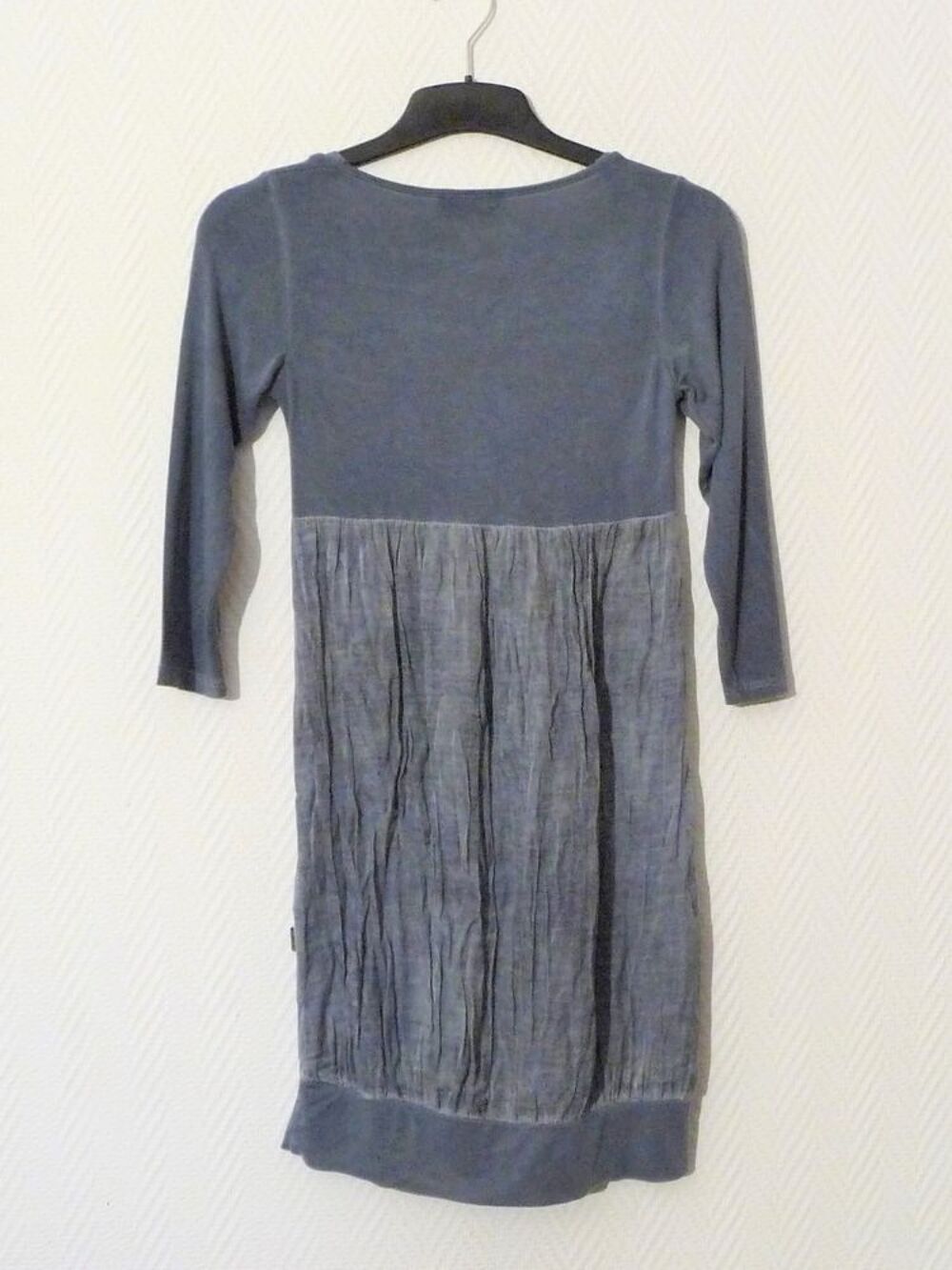Robe en Soie et Viscose Bleu &agrave; Manches 3/4- Neuf- Vulcano Vêtements