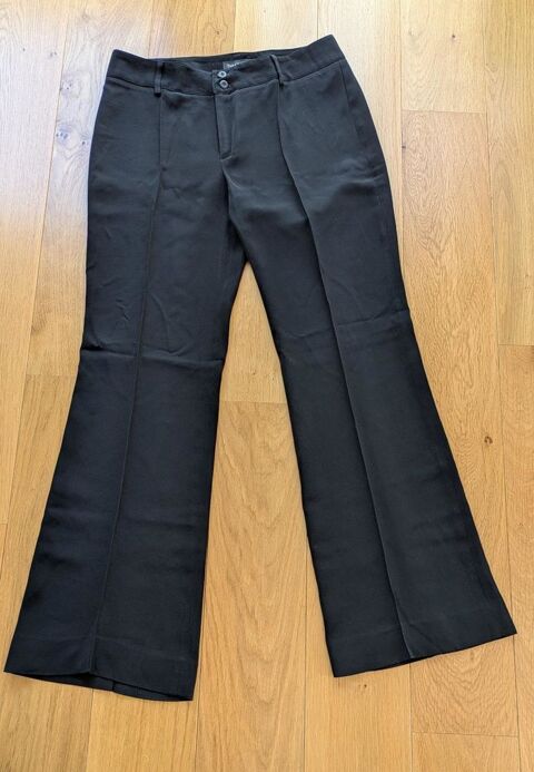 Pantalon noir classique
Tara jarmon 20 Avignon (84)