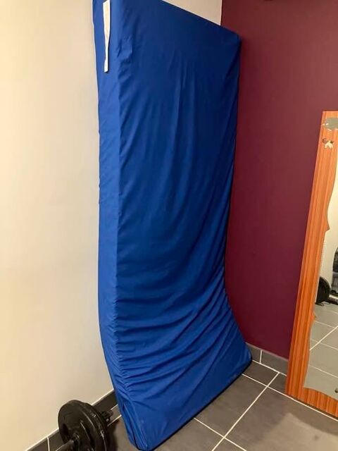 matelas medical etat neuf en 90x190 Tarascon (13)
