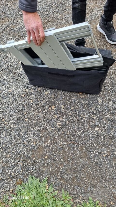 CHAISE PLIANTE EN ALU 0 Bournoncle-Saint-Pierre (43)