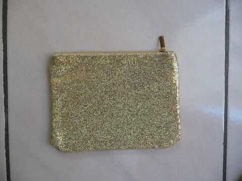 Trousse paillettes dorées avec fermeture beige NEUVE 7 Celles-sur-Belle (79)