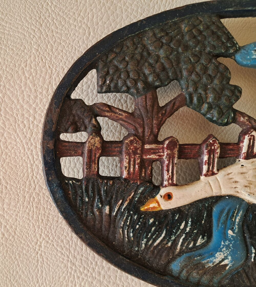 dessous de plat ovale et color&eacute; en fonte 2 oies Décoration