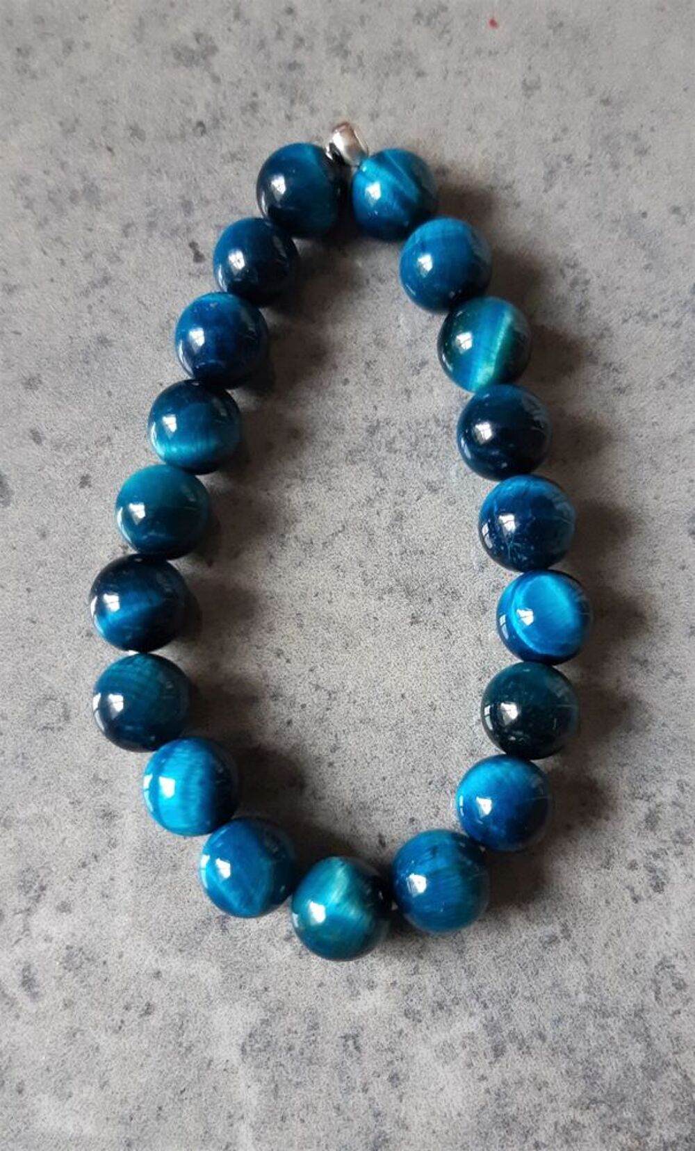 bracelet double &eacute;lastique avec pierre oeil de chat bleu, Bijoux et montres
