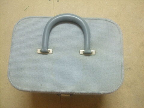 VANITY POUR BEBE 0 Le Vivier-sur-Mer (35)