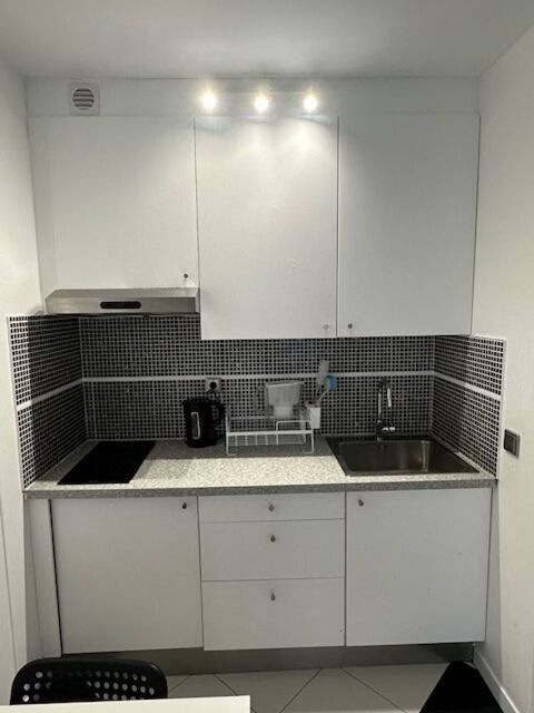  Appartement � louer 1 pi�ce 31 m� Paris