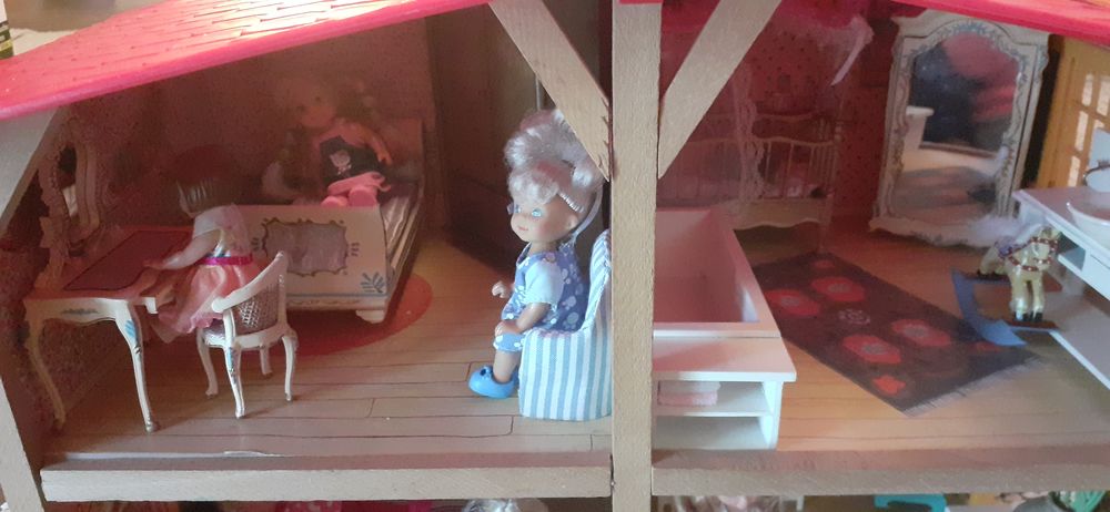 Maison de poup&eacute;es Jeux / jouets