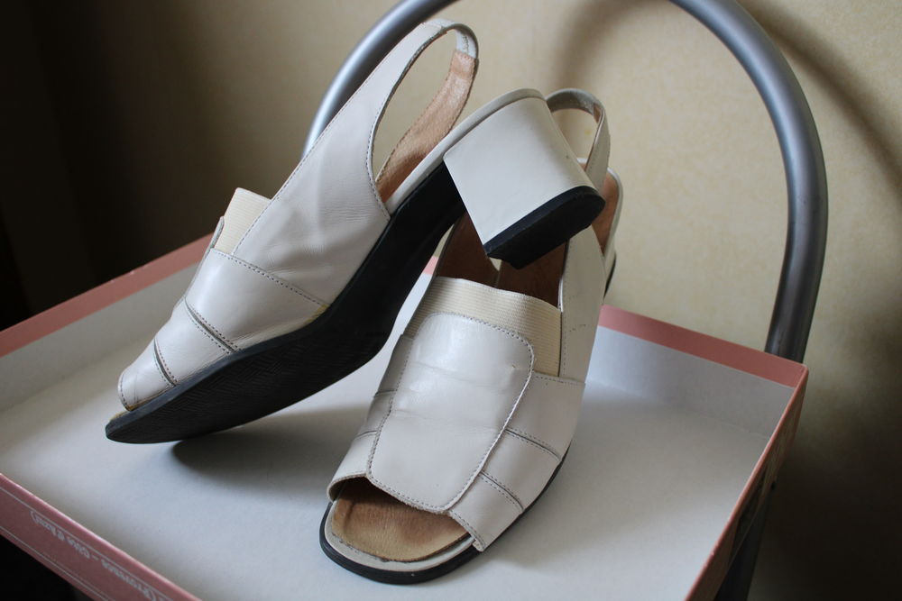 chaussure femme en cuir vintage Chaussures