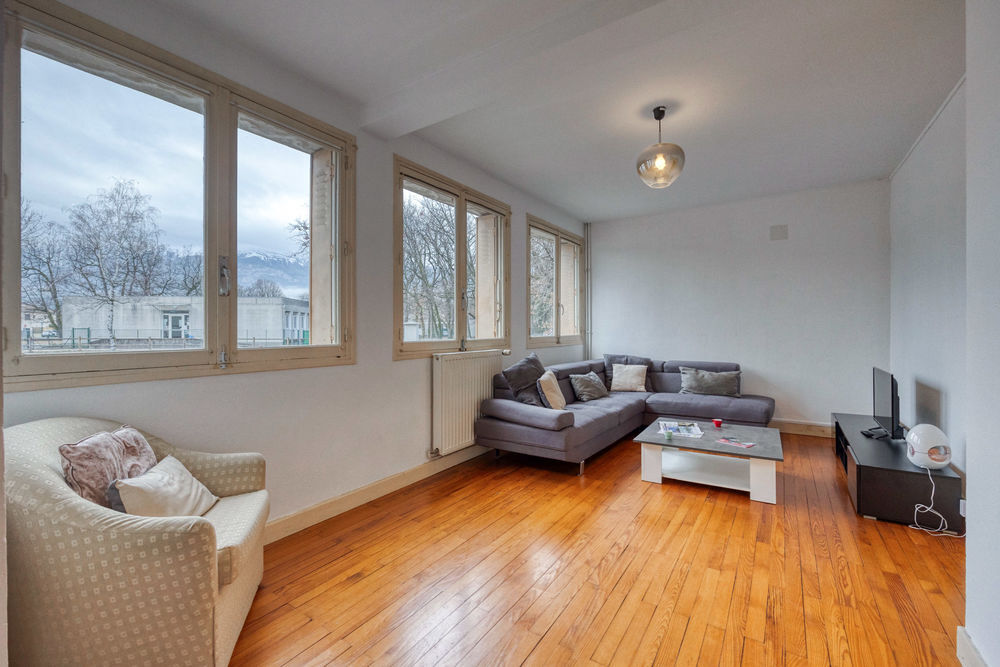 Location Maison Maison 150 m² avec cuisine équipée et terrain Champ-sur-drac
