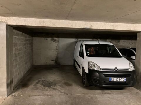  Parking / Garage  louer 11 m