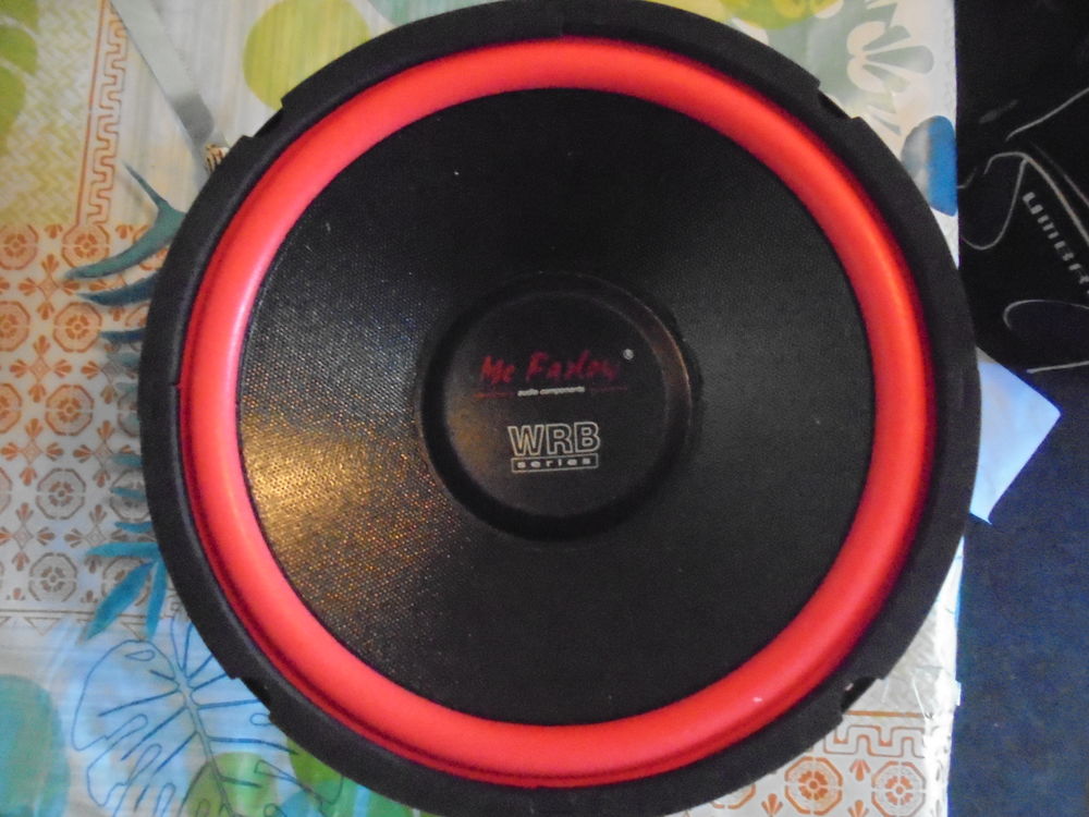 un haut parleur de bass , Audio et hifi