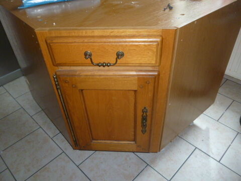 �l�ment /meuble d'angle de cuisine 90 cm de chaque cot� 
80 Argenton-sur-Creuse (36)