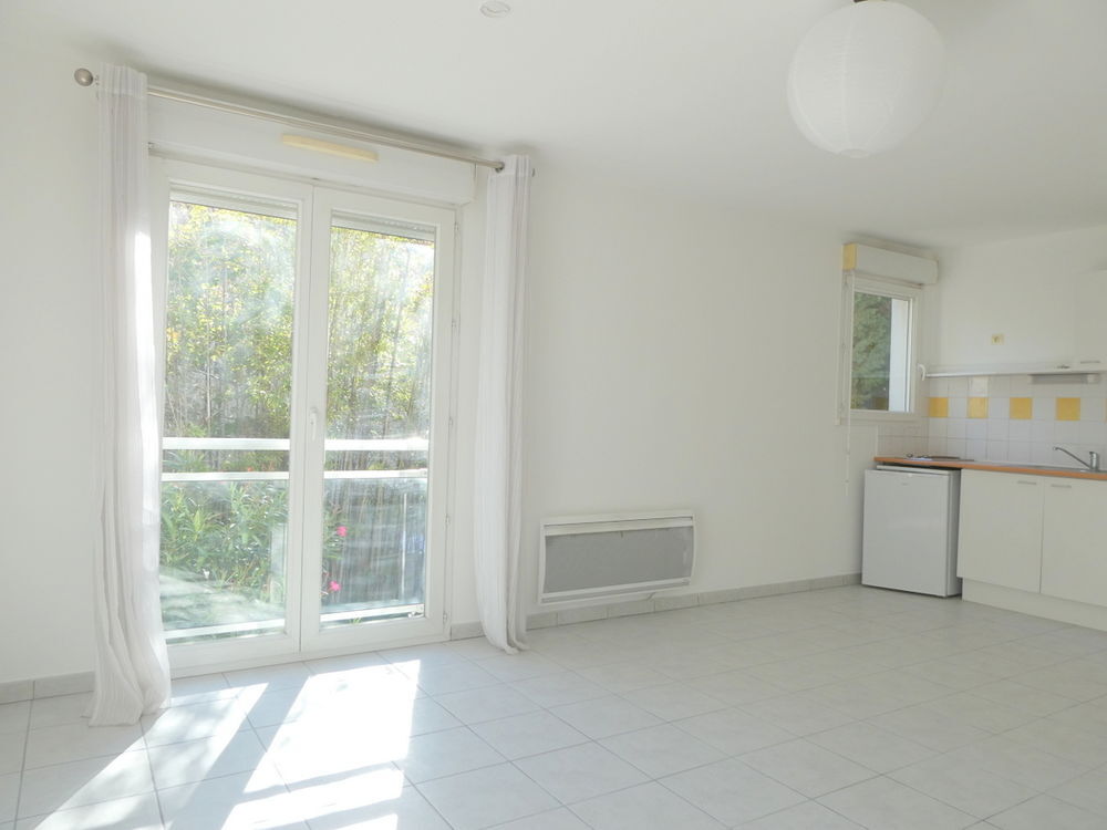 Location Appartement 2 pièces parking privé Facultés et Hôpitaux Montpellier