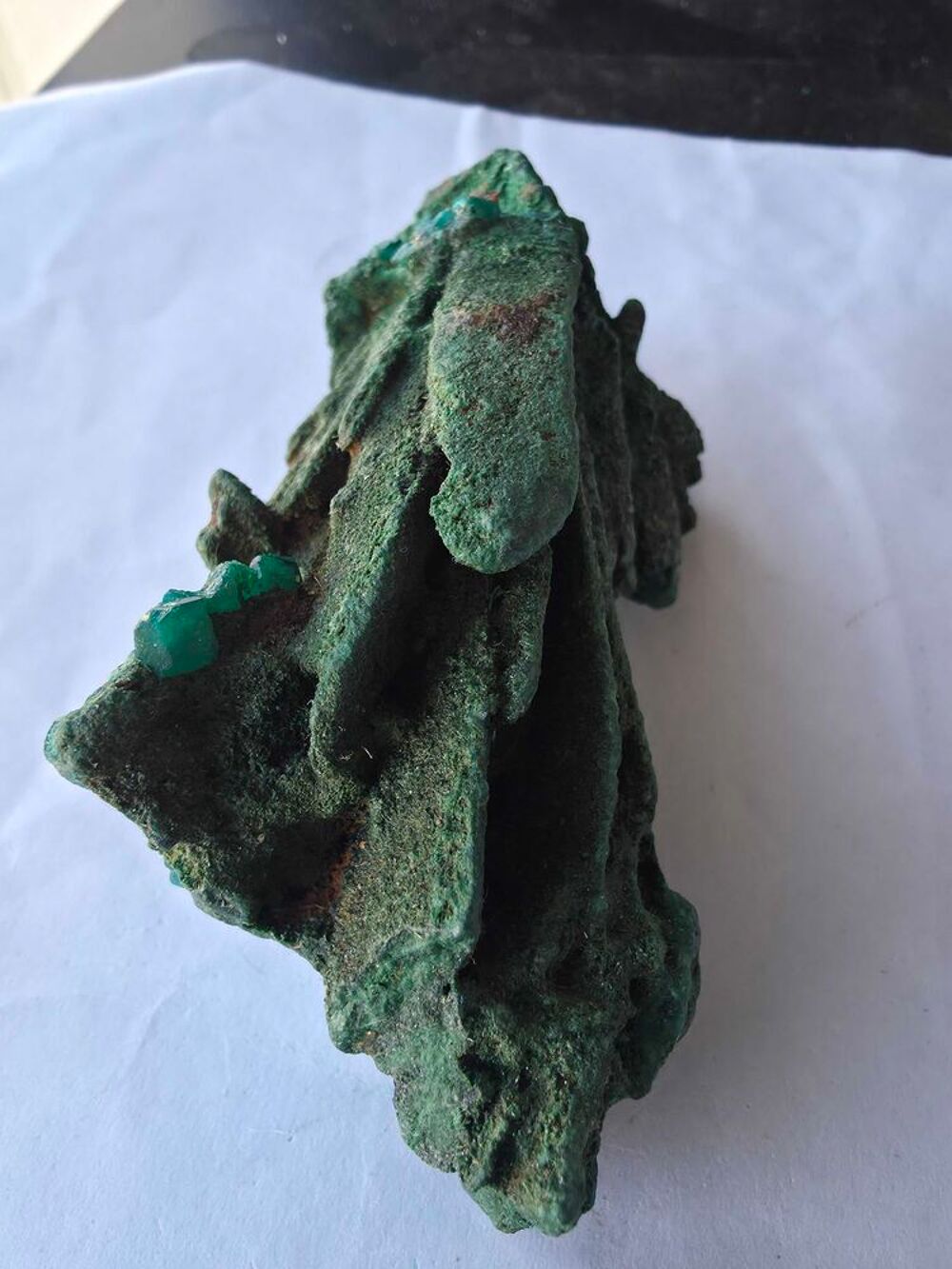 Dioptase Cristallis&eacute;e &amp; Malachite Velours RDC de Collection 196g 