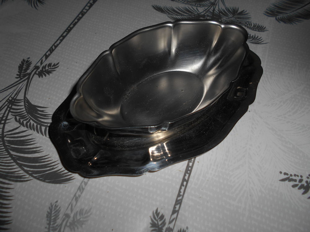 sauci&egrave;re en inox Cuisine