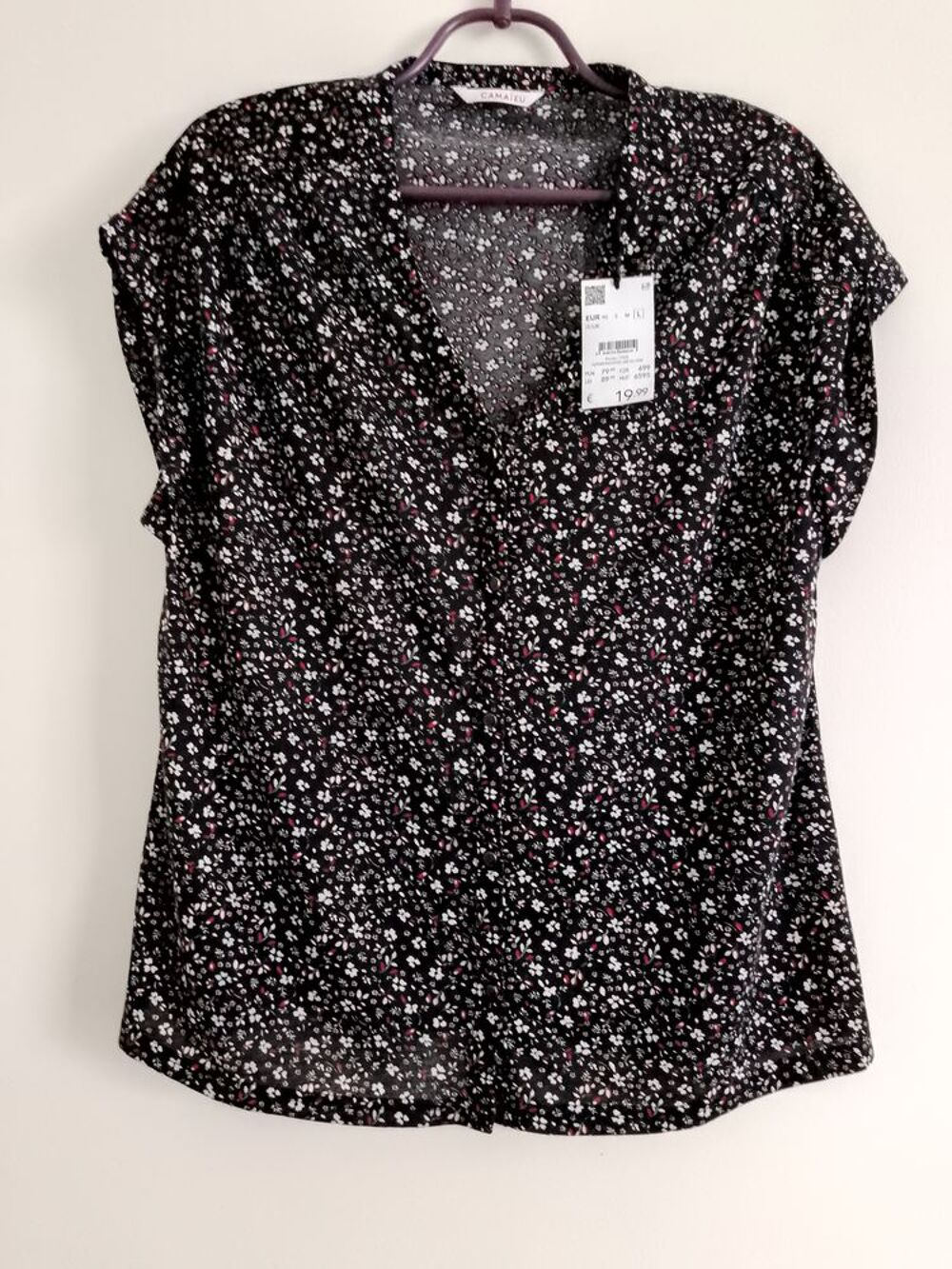 V&ecirc;tement femme T.XL neuf Vêtements