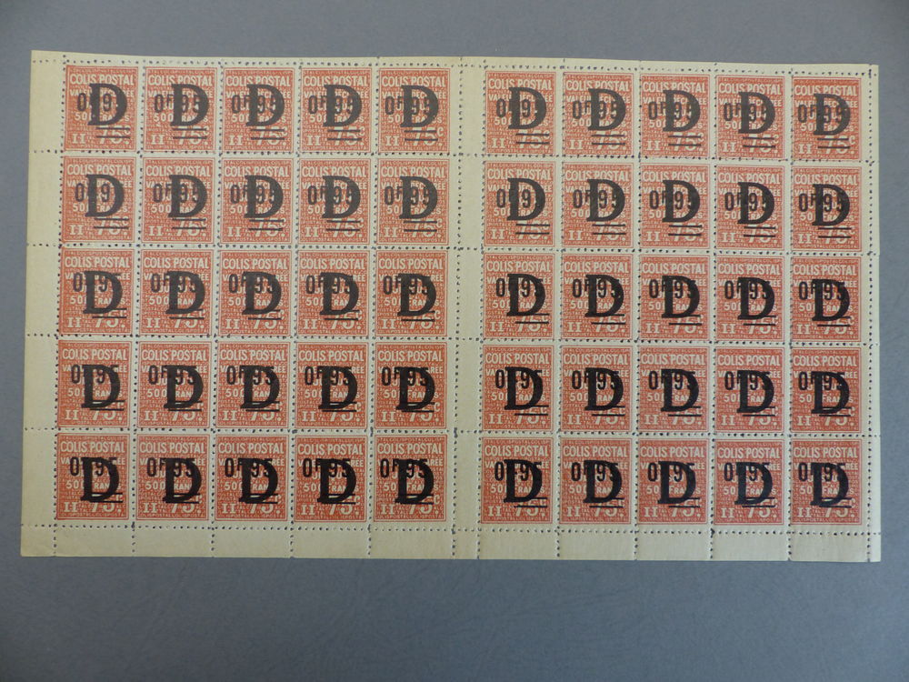 COLIS POSTAUX 136 NEUFS ** SURCHARGE DEPLACEE 