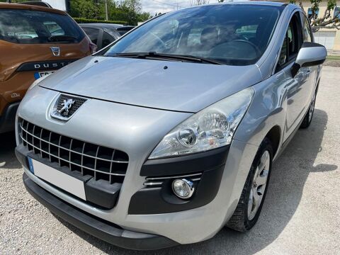 Peugeot 3008 Voiture d'occasion   1.6 HDI 110 Premium