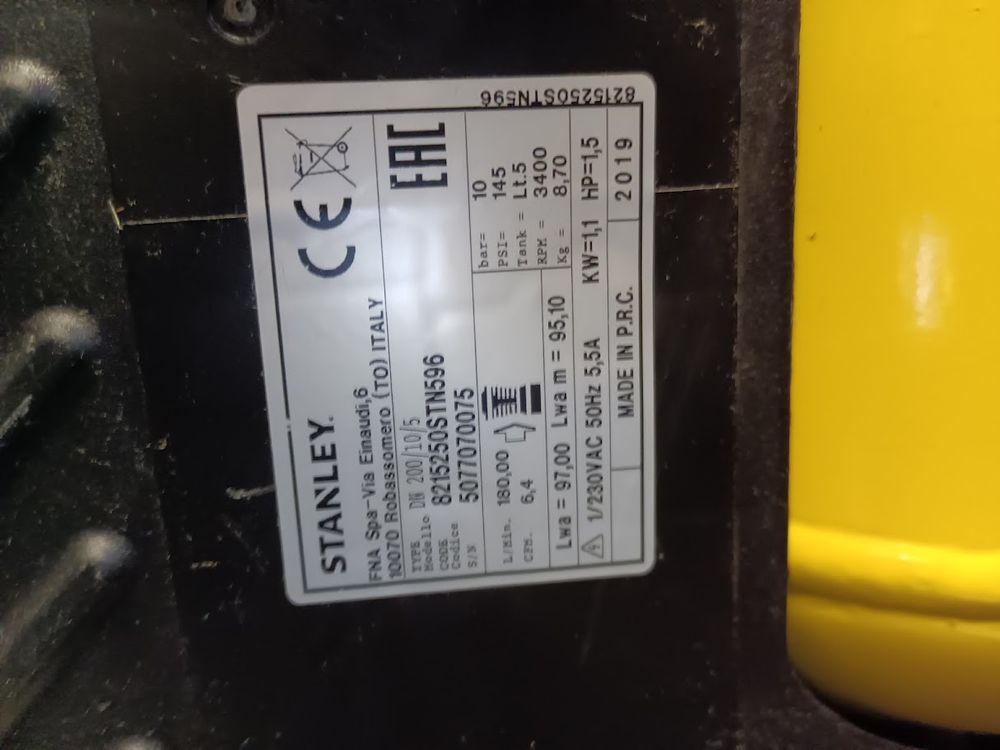 Stanley Compresseur DN200/10/5 - Compresseur &agrave; Air 10 Bar - Bricolage