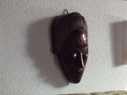 masque africain origine Cameroun très bon état 50 Bourg-en-Bresse (01)
