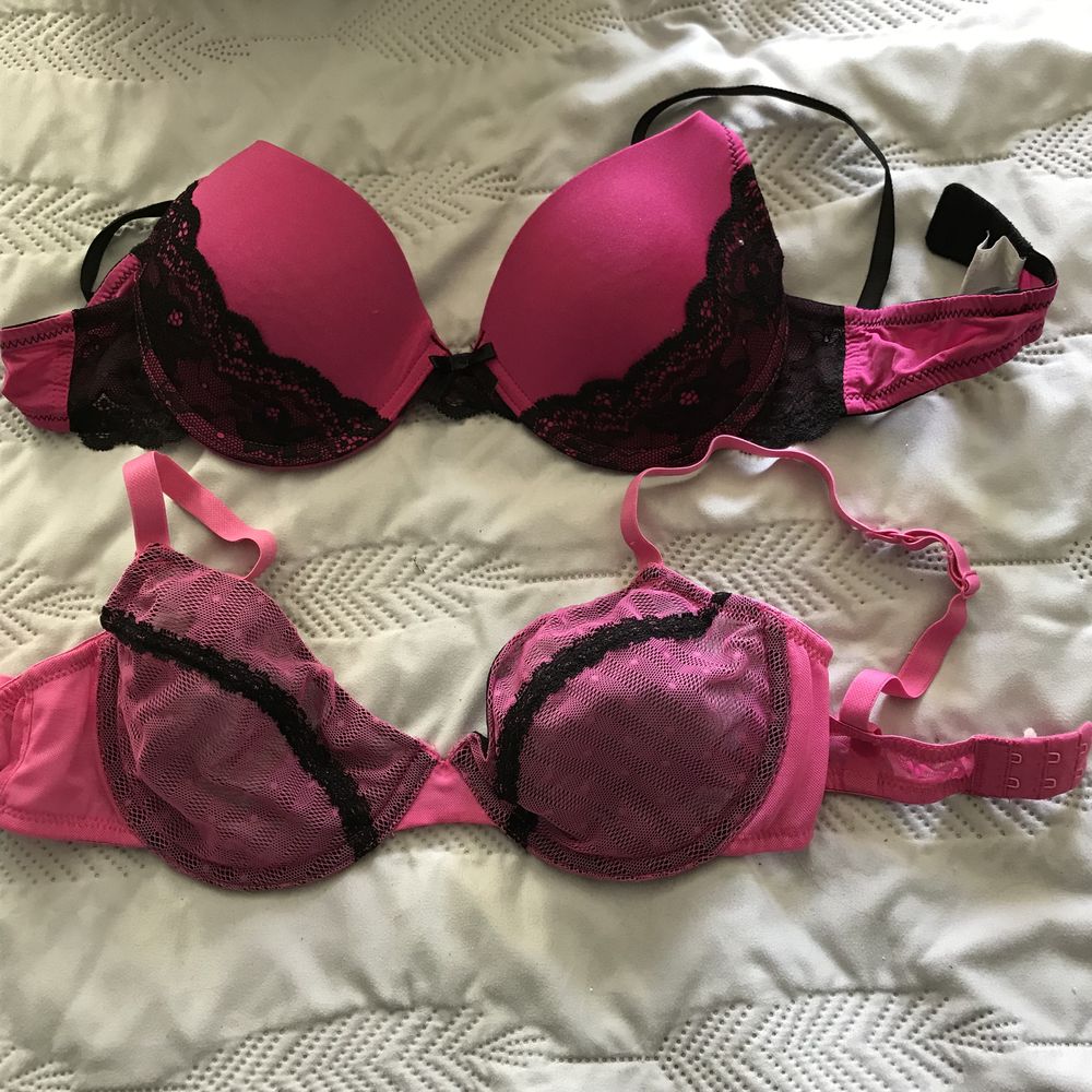 2 Soutien gorge FUSHIA/NOIR Bonnet 85 C Vtements