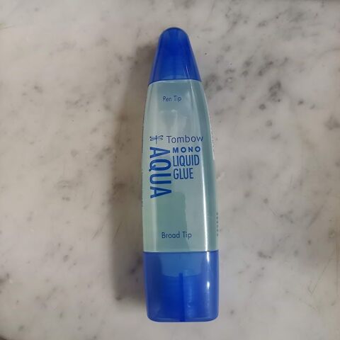 TOMBOW Colle liquide MONO AQUA , avec 2 embouts différents 3 Saumur (49)
