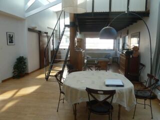 Immeuble à vendre 1300 m²