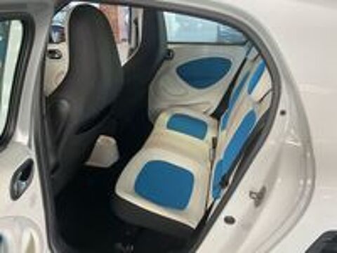 ForFour SMART FORFOUR 1.0 BASIS PROXY 2014 occasion 83140 Six-Fours-les-Plages
