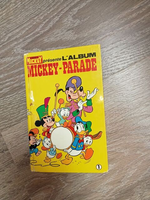 Rare ! Ide cadeau collectionneur : L'album Mickey-parade 20 Lescure-d'Albigeois (81)