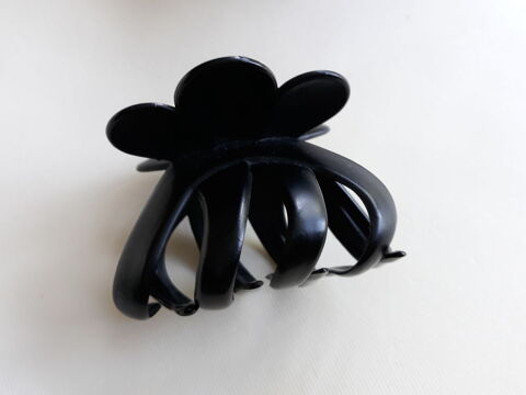 Pince à cheveux - noir - forme fleur 4 Livry-Gargan (93)
