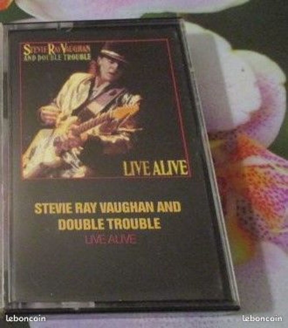 Cassettes audio Stevie Ray Vaughan &amp; Double Trouble 
CD et vinyles