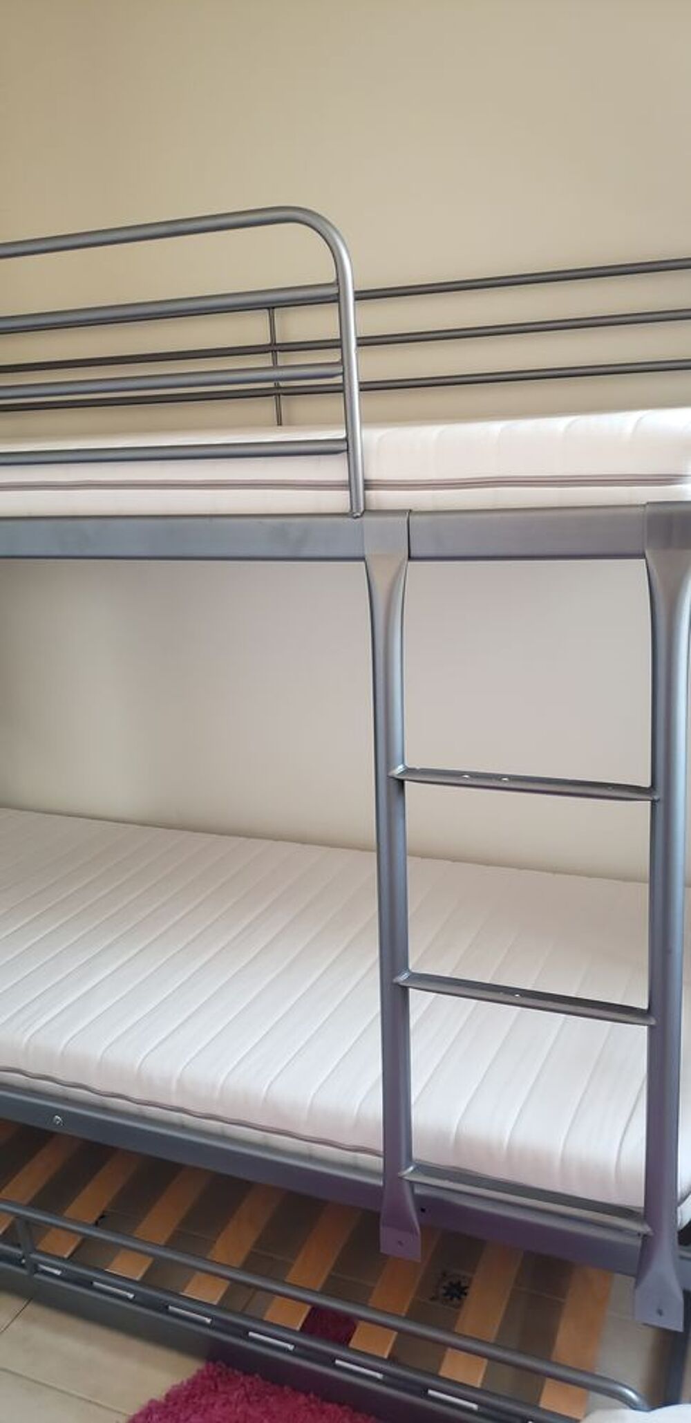 Lits superposes pour 3 couchages Mobilier enfants