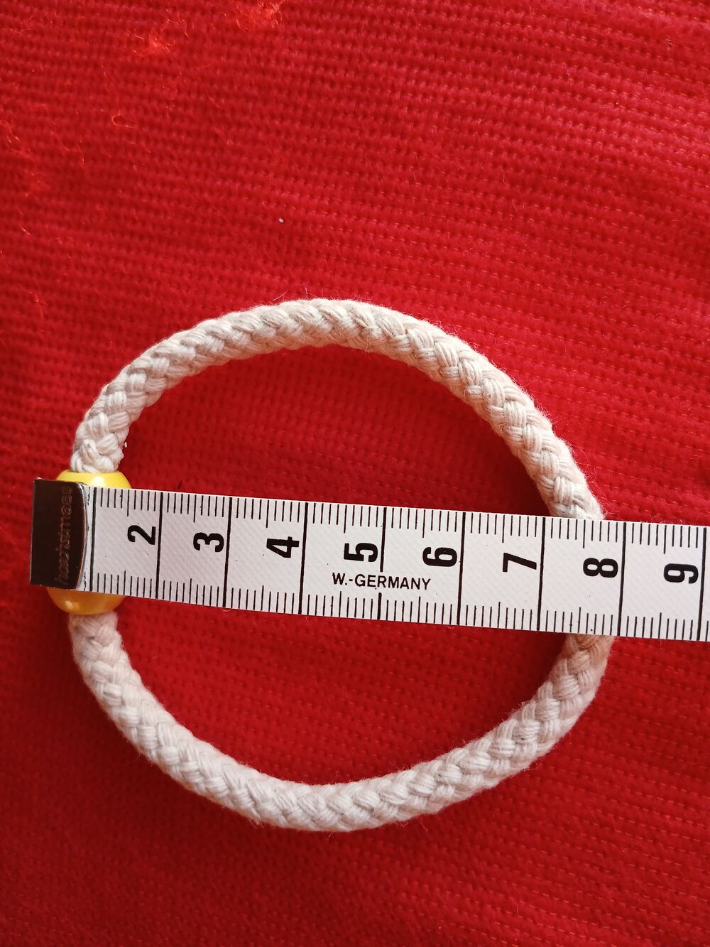 LOT DE 3 BRACELETS DE CORDE AVEC PERLE EN BOIS Bijoux et montres
