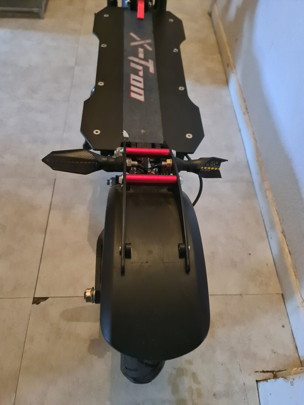 Trottinette &eacute;lectrique Vélos
