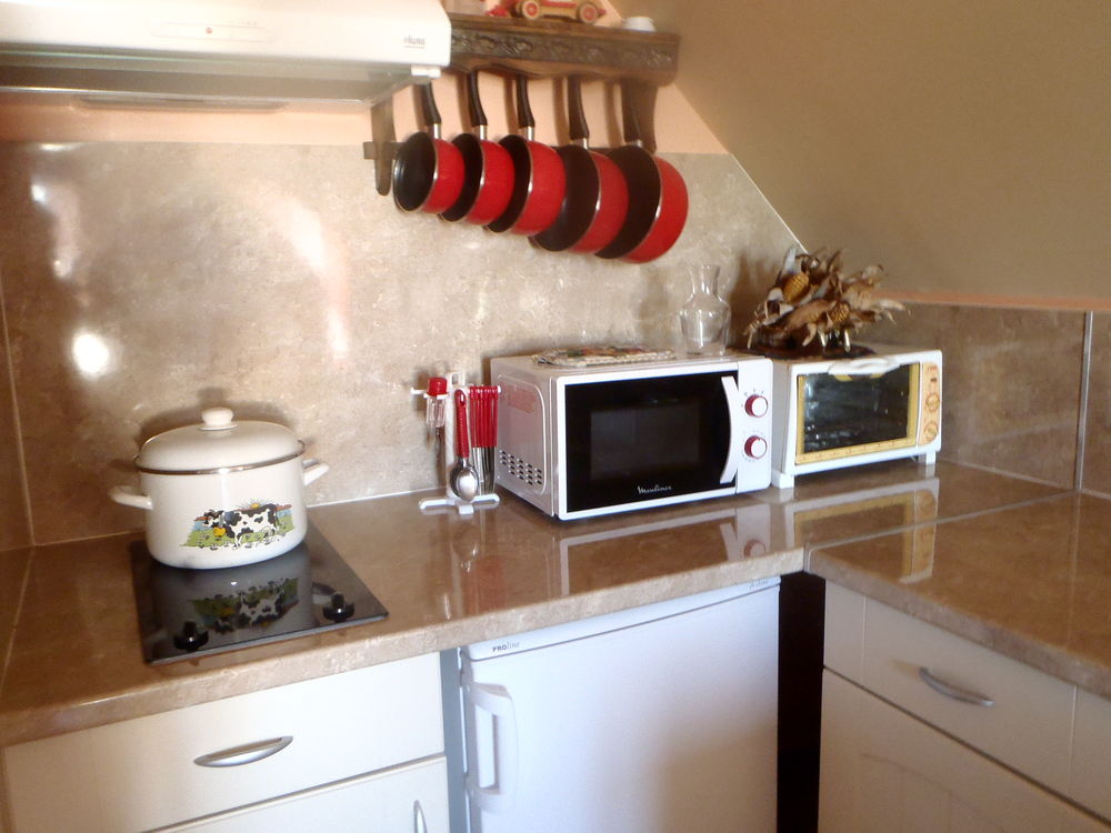Location Appartement Appt MEUBLE 30M² à l'étage à la campagne pour 1 personne CC, Saint-jean-de-folleville