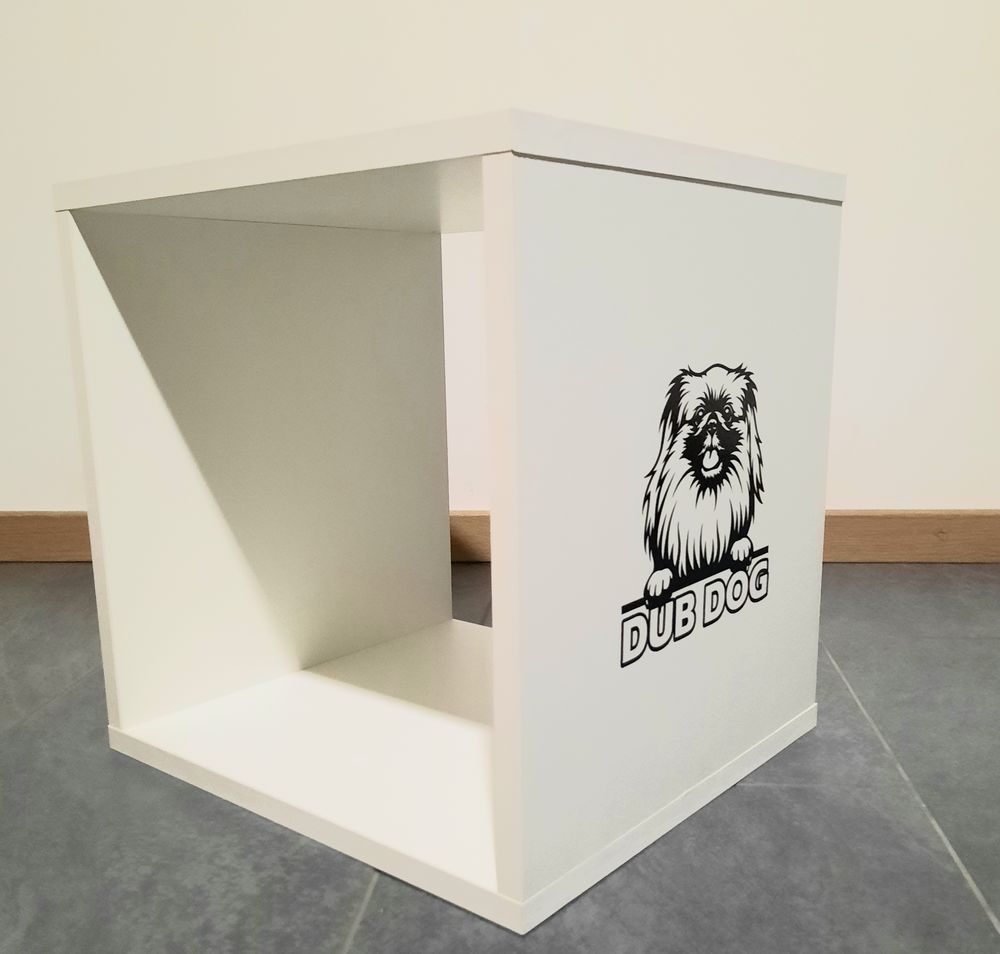 &eacute;tag&egrave;re cube blanche motif chien p&eacute;kinois 36 cm Meubles