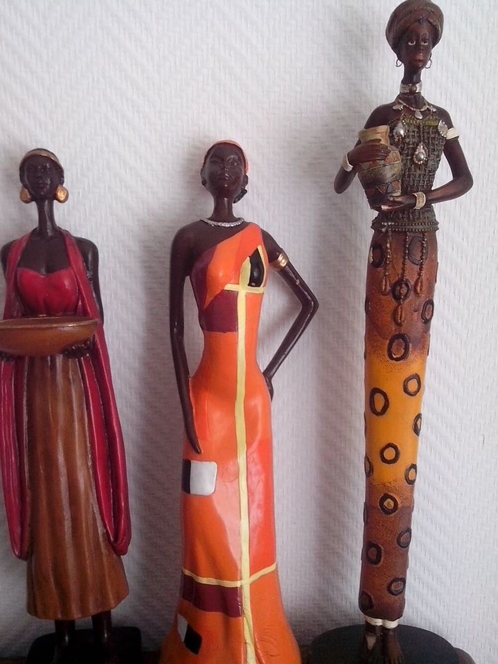 STATUETTES DE PLUSIEURS GRANDEUR!!!MAGNIF
A VOIR SUR PLACE Décoration