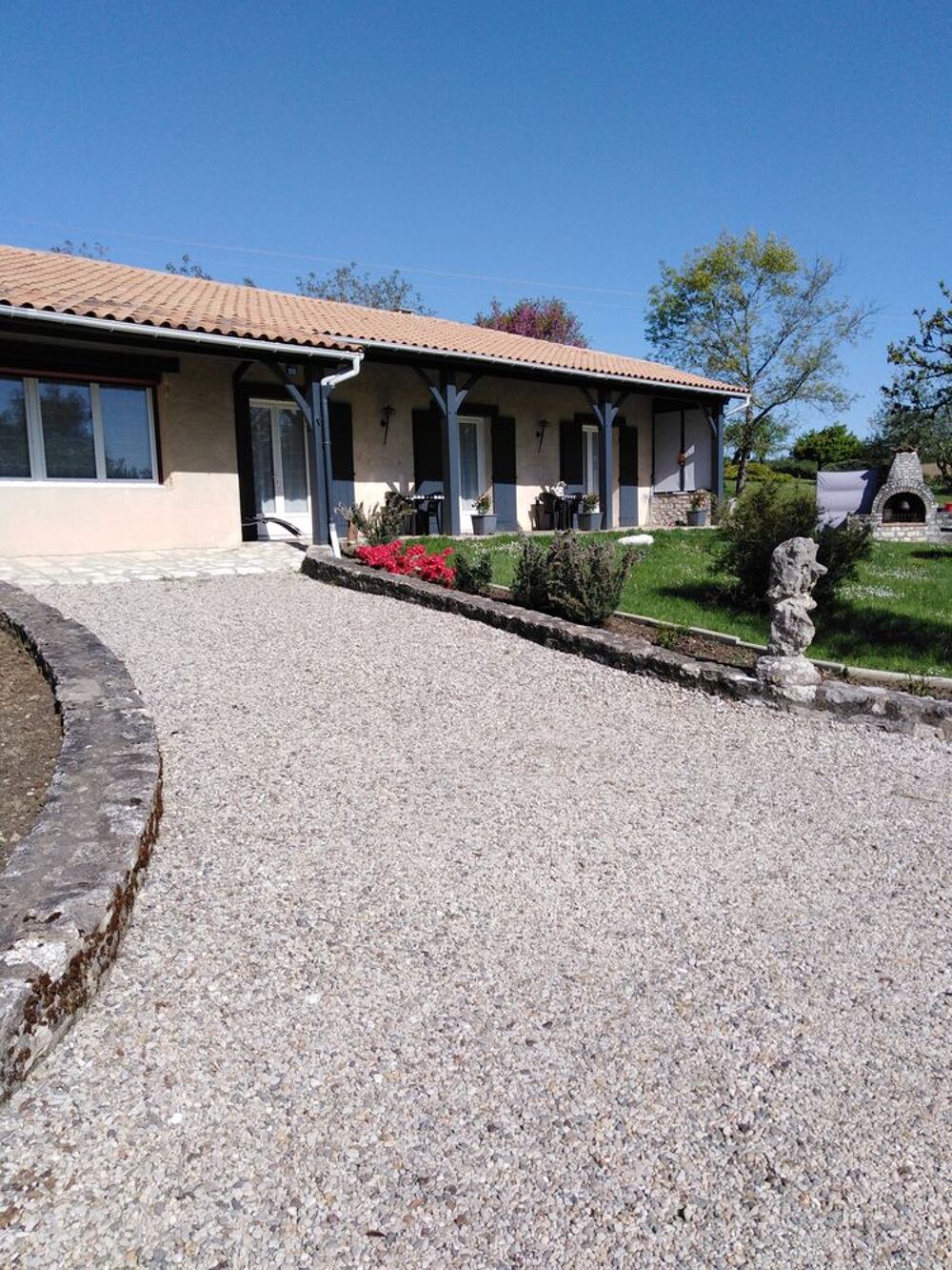 Maison 3 pièces 122 m² · à Saint-Eutrope-de-Born · 122 m² · 220 000 €