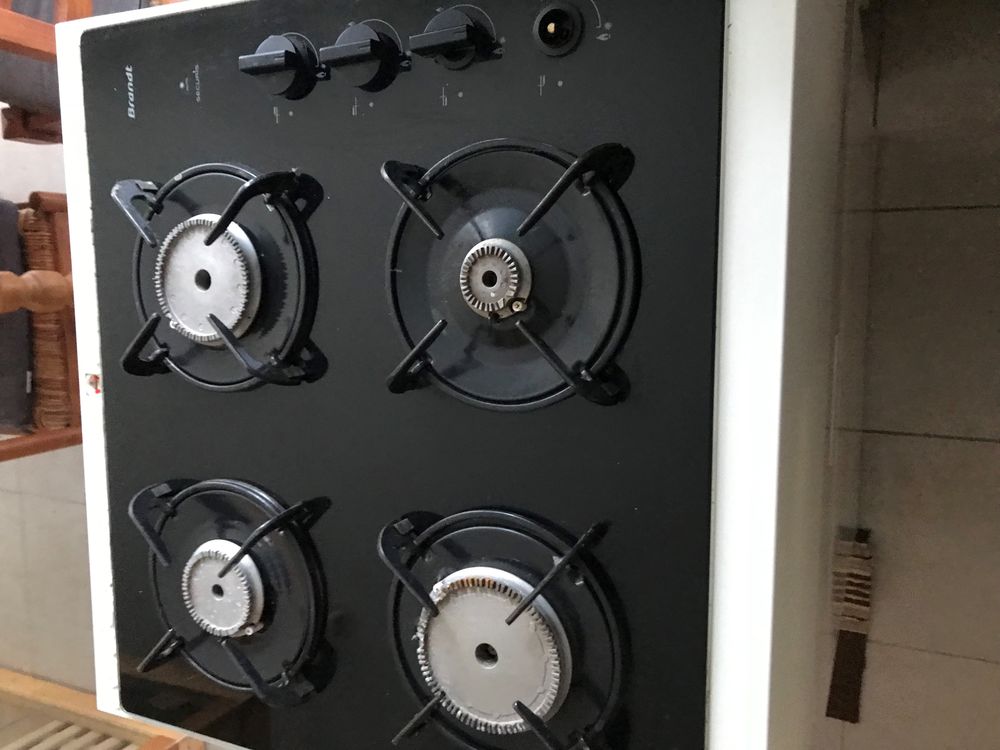 Lave-vaisselle combin&eacute; 4 plaques gaz Brandt 810 DKH blanc Electromnager