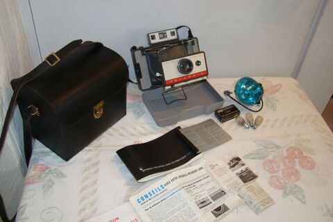 Ancien appareil photo Polaroid 220 + accessoires années 1960 100 Gargenville (78)